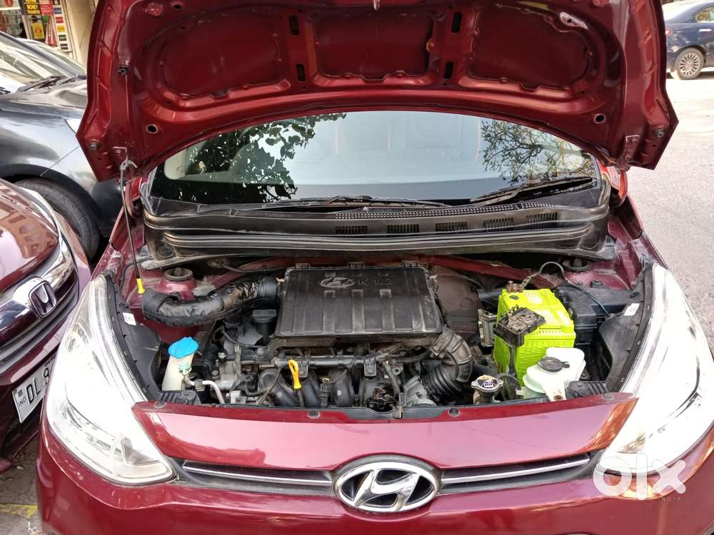Hyundai Grand I10 Sportz, 2015, Petrol