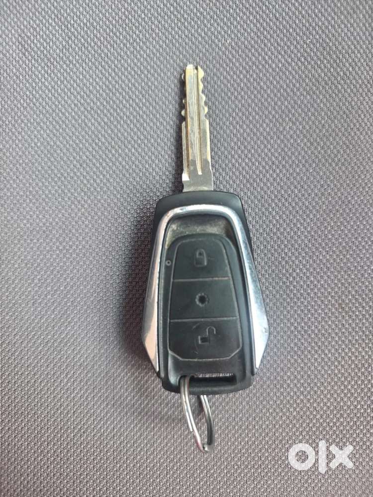 Mahindra Kuv 100 Mfalcon G80 K6, 2017, Petrol