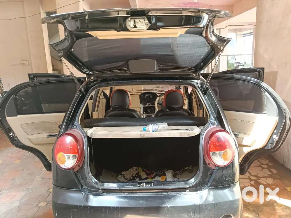 Chevrolet Spark 2011 Petrol Well Maintained