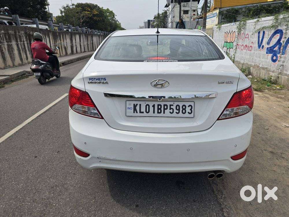 Hyundai Verna Fluidic 1.6 Vtvt Sx, 2014, Petrol
