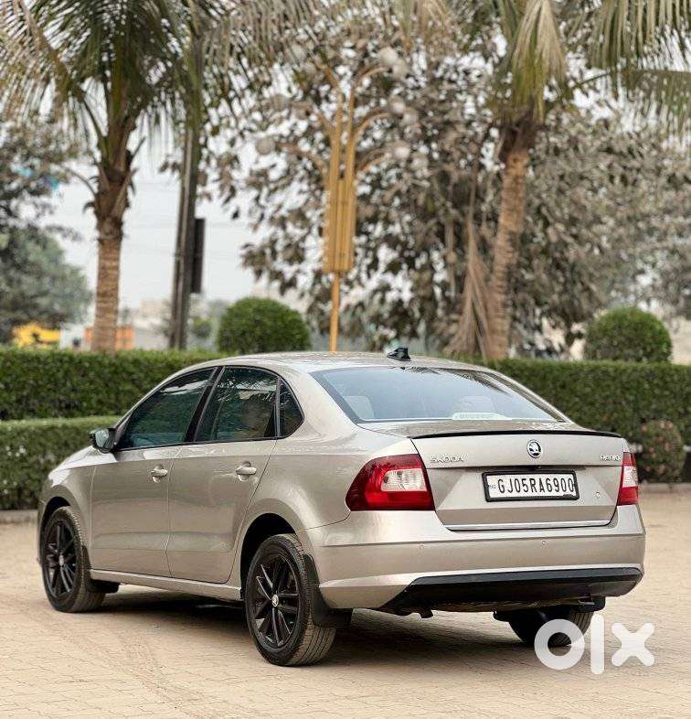 Skoda Rapid 1.5 Tdi Style/1.5 At Style, 2017, Diesel