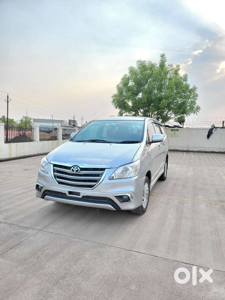 Toyota Innova 2.5 G (diesel) 8 Seater, 2015, Diesel