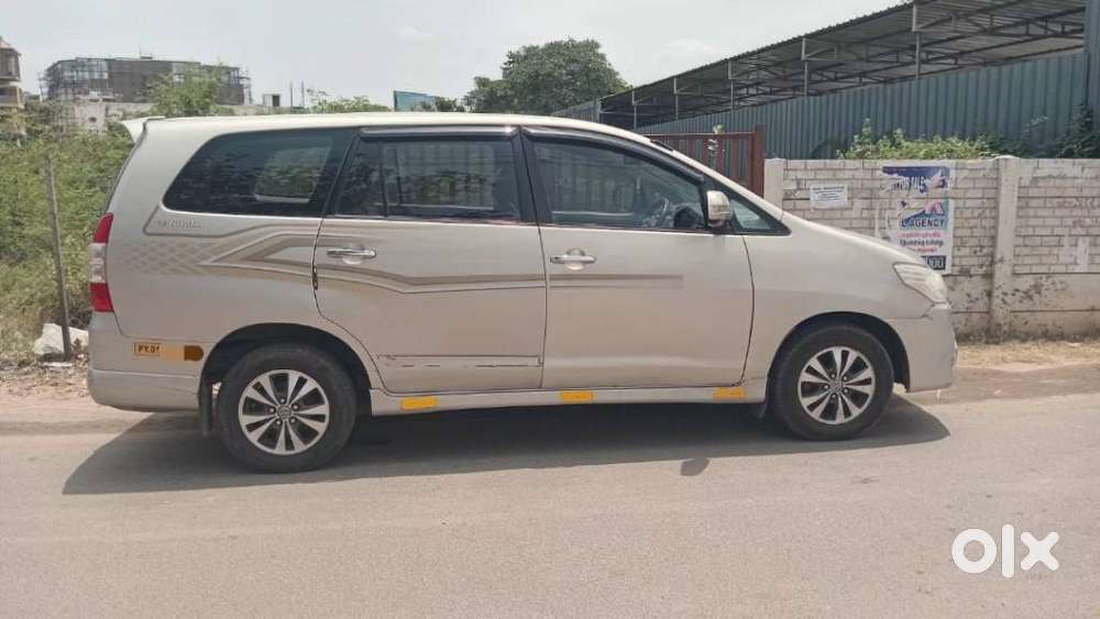 Toyota Innova 2.5 Vx 8 Str, 2015, Diesel