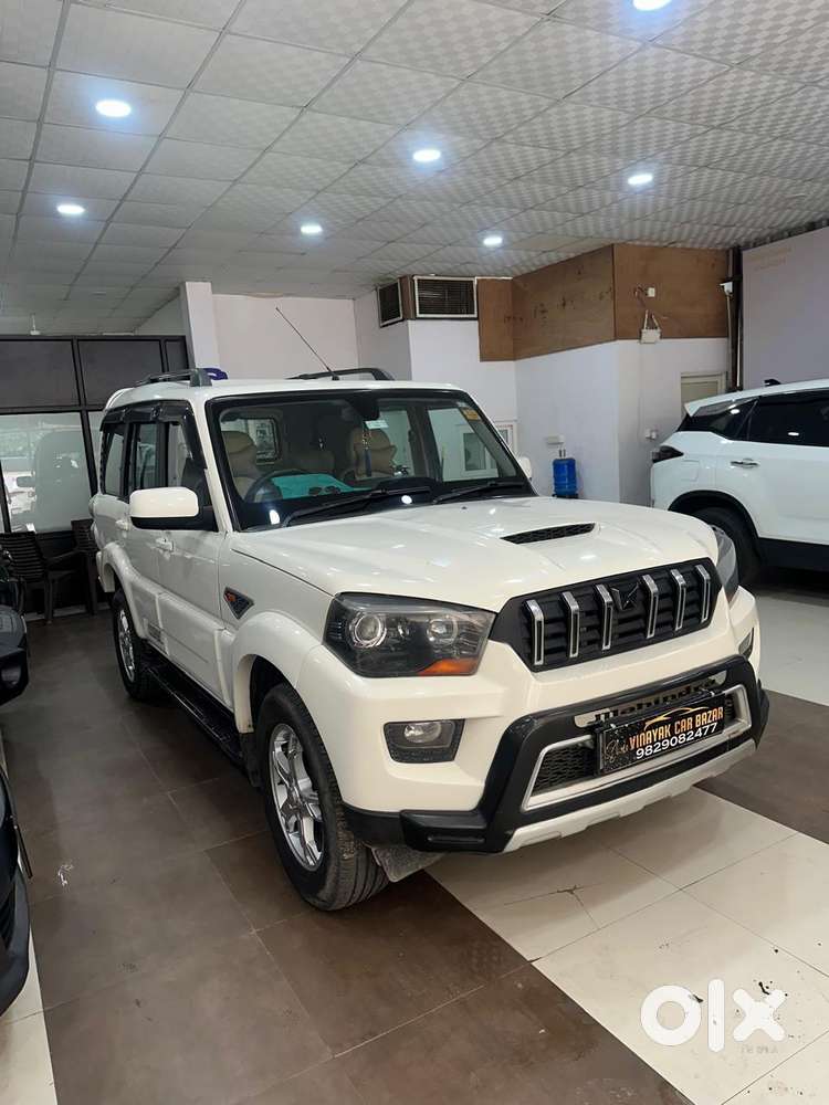 Mahindra Scorpio S10, 2016, Diesel