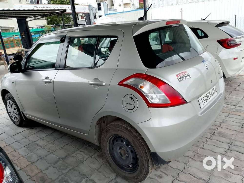 Maruti Suzuki Swift Vxi Abs Bsiv, 2015, Petrol