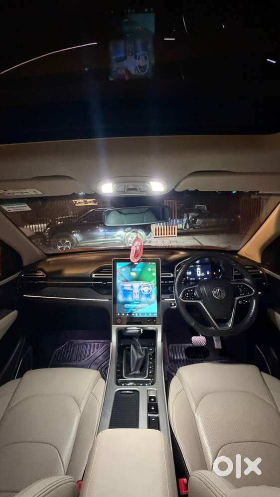 Mg Hector Plus 2023 Savvy Pro