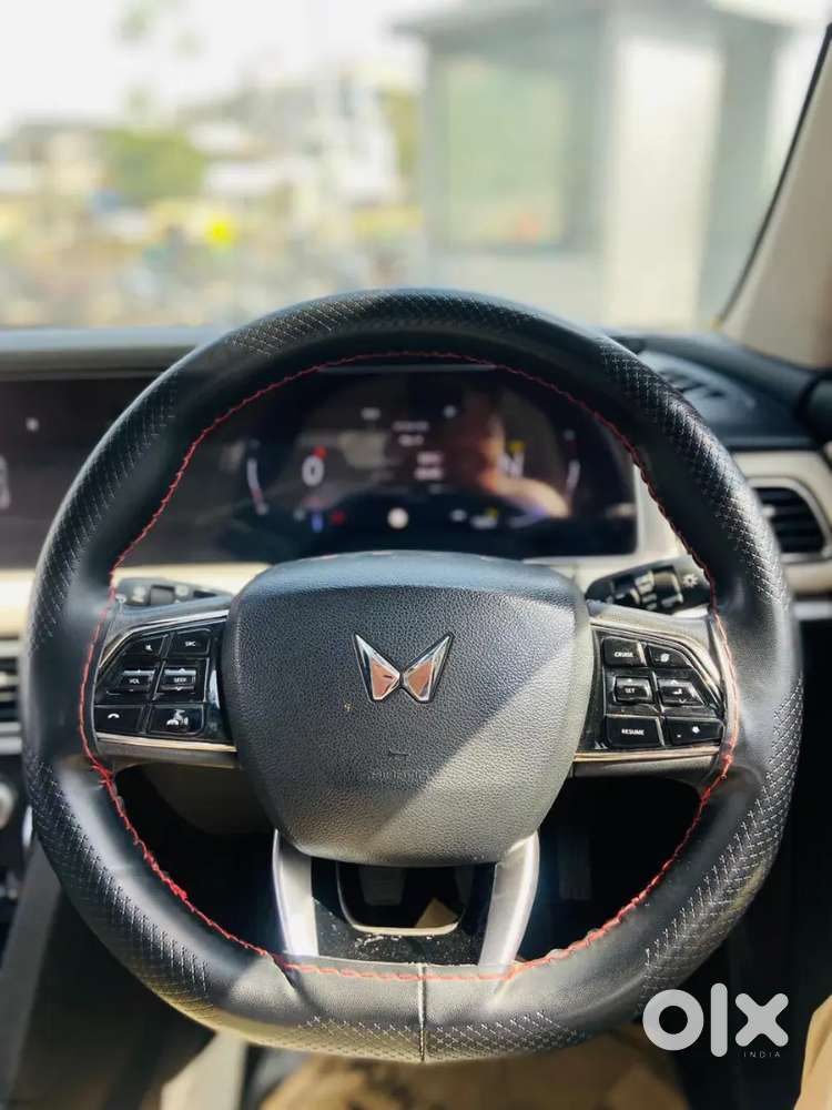 Mahindra Xuv700 2024 Diesel 74000 Km Driven