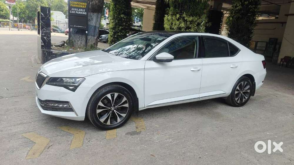 Skoda Superb 2.0 L&k Tsi At, 2022, Petrol