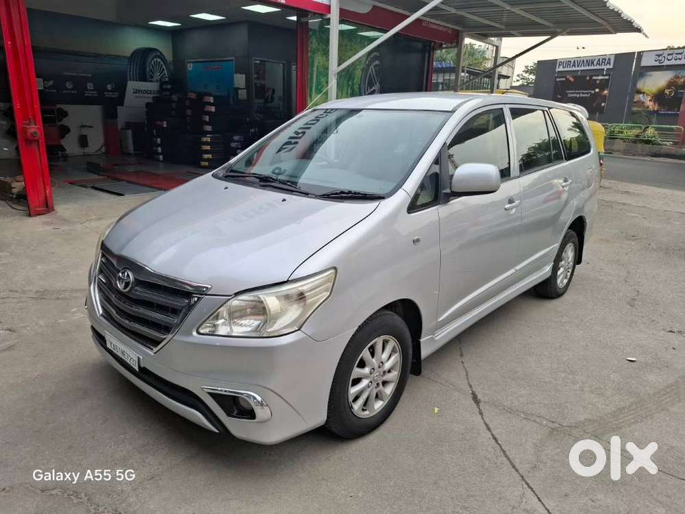 Toyota Innova 2.5 G (diesel) 8 Seater, 2014, Diesel