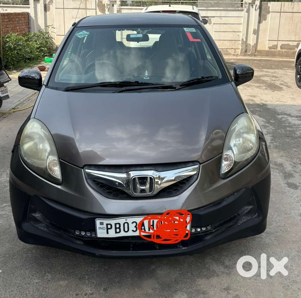 Honda Brio 2014 Petrol Well Maintained