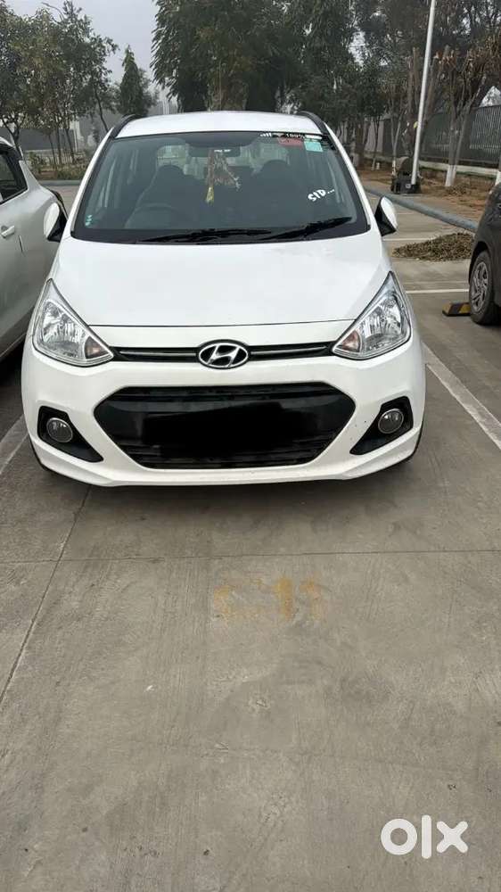 Hyundai Grand I10 2016 Petrol Well Maintained