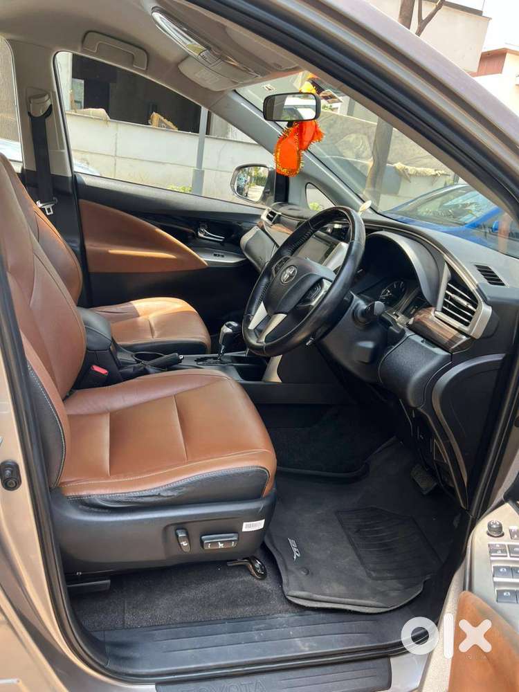 Innova Crysta 2.8 Zx At (top End) Well Maintained Car