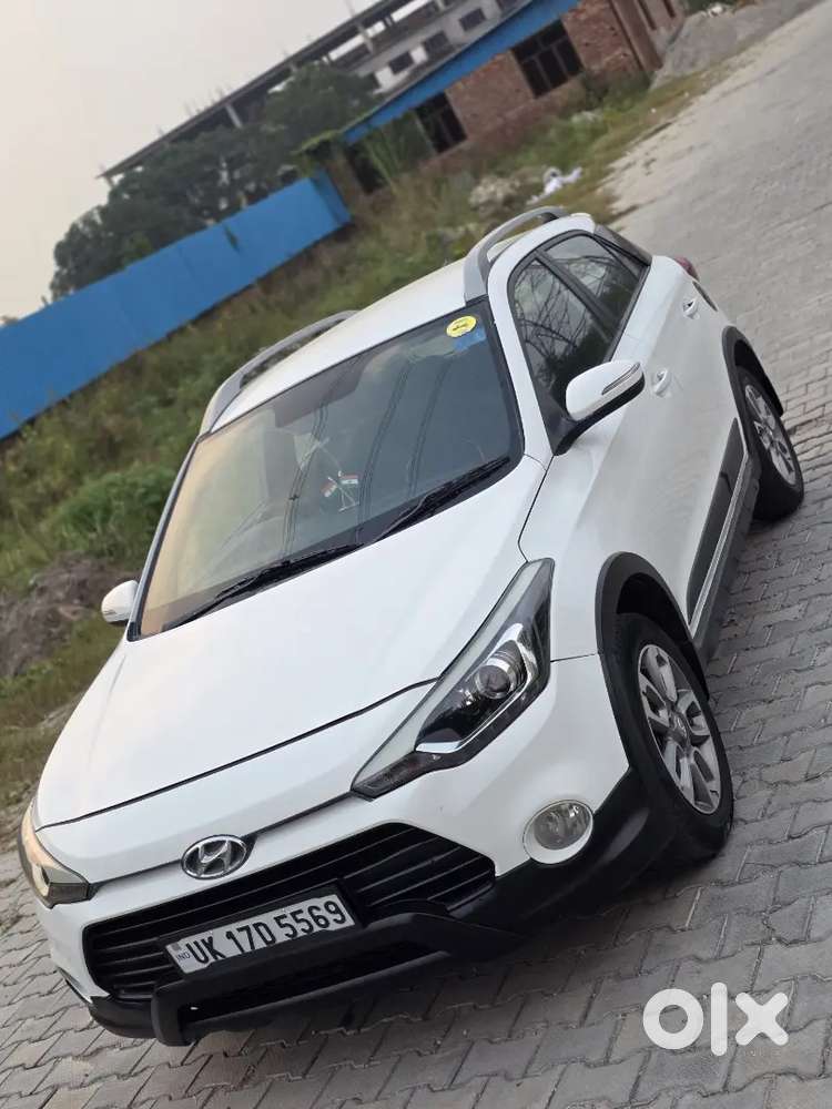 Hyundai I20 Active 
Petrol 
Full Insurance
Central Locking