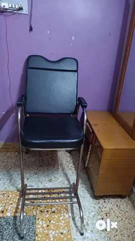 Beauty parlour on sale furniture olx