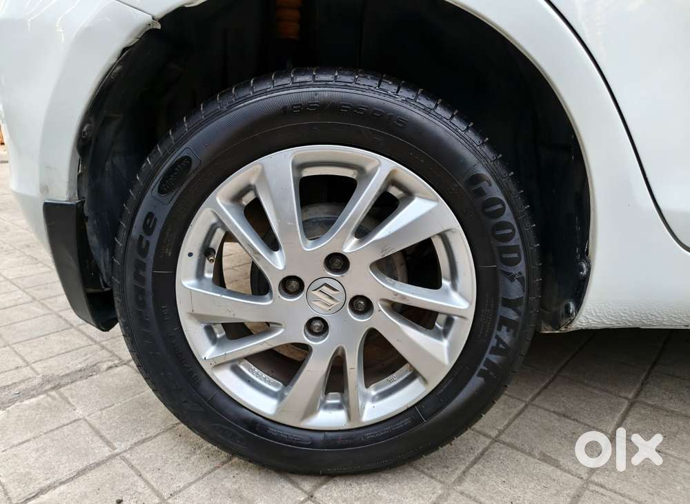 Maruti Suzuki Swift Zdi Plus, 2012, Diesel