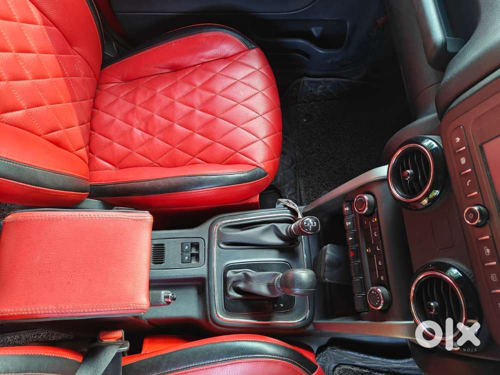 Mahindra Thar Lx Convertible Top Petrol At 4wd, 2021, Petrol