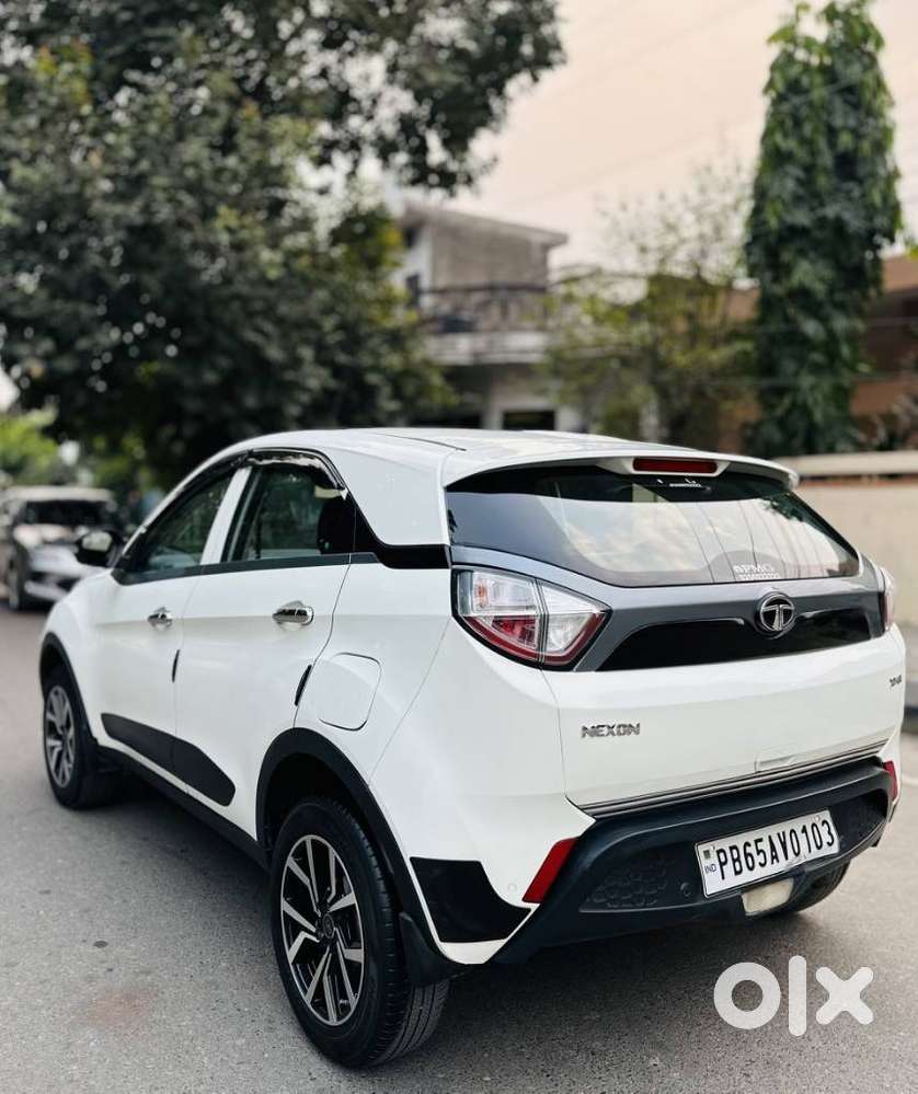 Tata Nexon Amt 1.2 Revotron Xma, 2019, Petrol