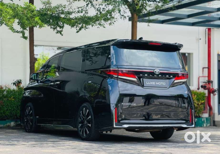 Toyota Vellfire Vip &ndash; Executive Lounge, 2025, Petrol