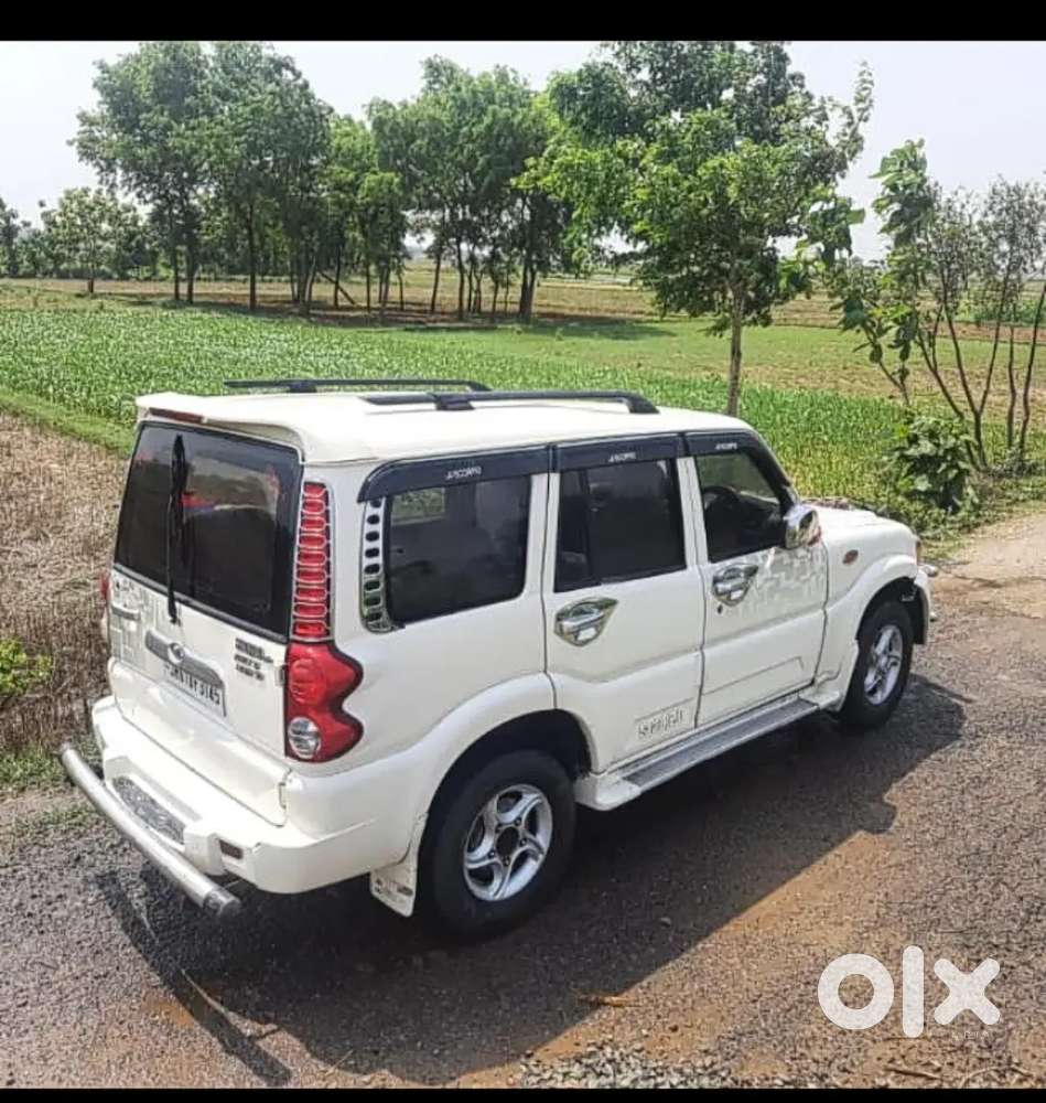Mahindra Scorpio 2011 Diesel 68000 Km Driven
