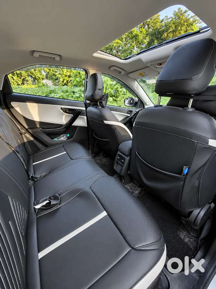 Tata Nexon Cng Pure+s| 8,000 Km | 1 Year Old | Sunroof|top Condition|