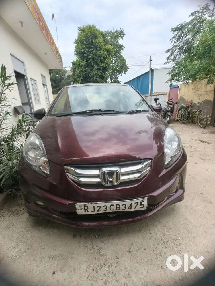Honda Amaze 1.5 Vx(o) Diesel 2015 | 1st Owner | Insurance Feb 2027