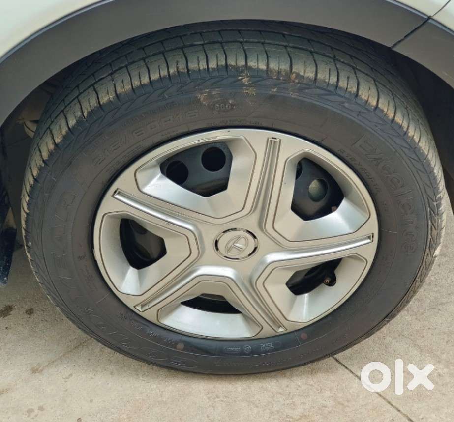 Tata Nexon 1.2 Revotron XMA AMT (S), 2020, Petrol