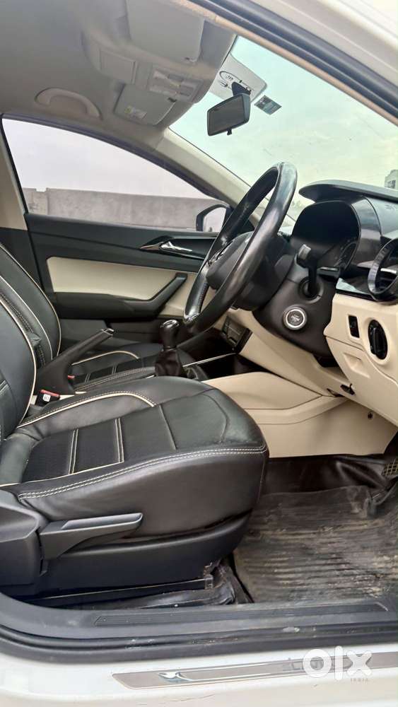 Skoda Slavia 1.0 Ambition Tsi, 2023, Petrol