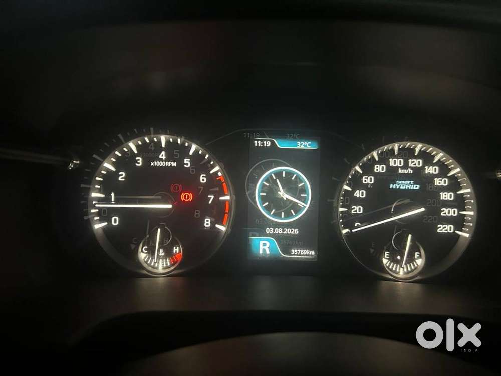 Maruti Suzuki Brezza Smart Hybrid 2022 Petrol 35769 Km Driven Top End