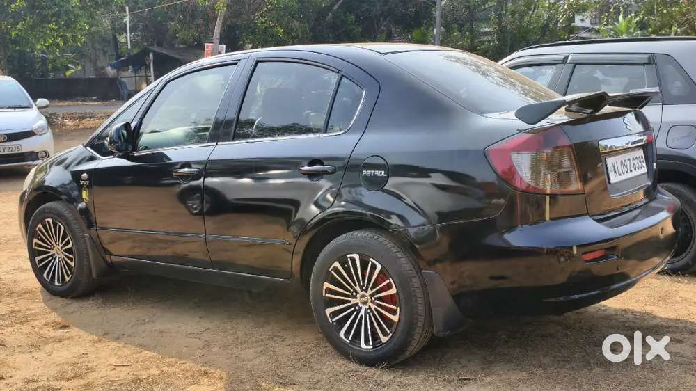 Maruti Suzuki Sx4 1.6 Vxi 2010 Model
