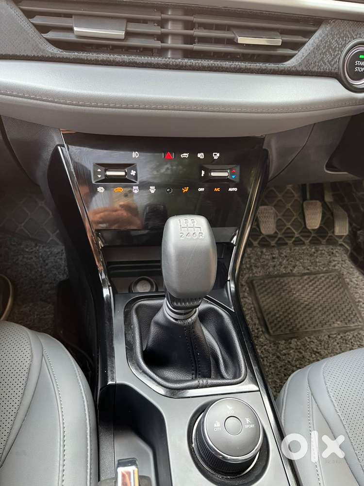Tata Nexon Fearless Plus 1.2 Revotron Petrol 6 Mt, 2025, Petrol