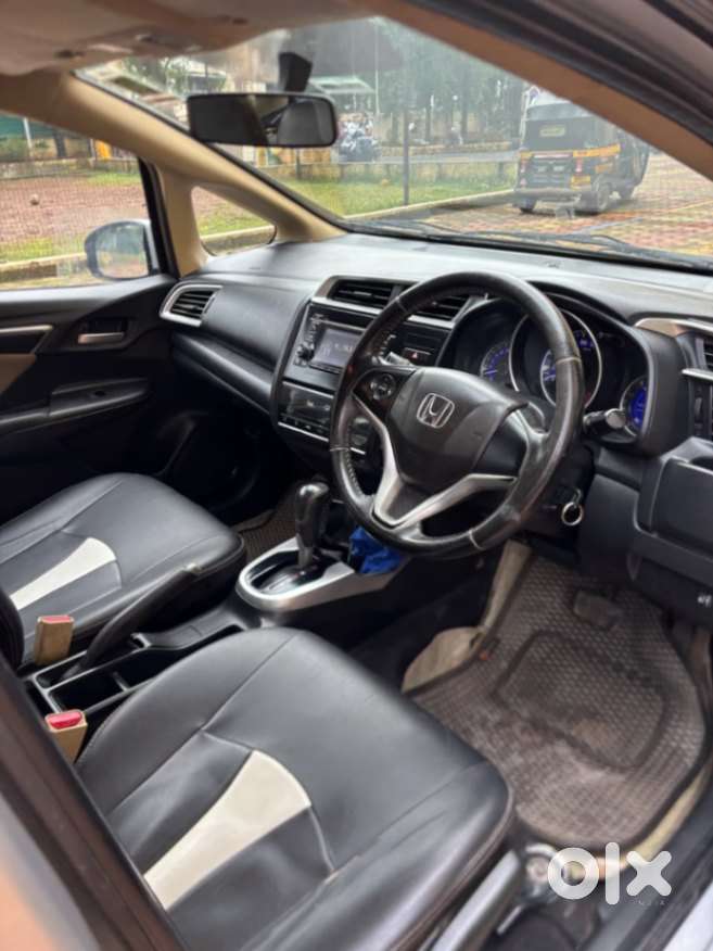 Honda Jazz V Cvt, 2017, Petrol
