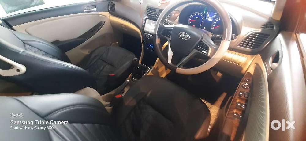Hyundai Verna 1.6 Vtvt Sx, 2016, Petrol