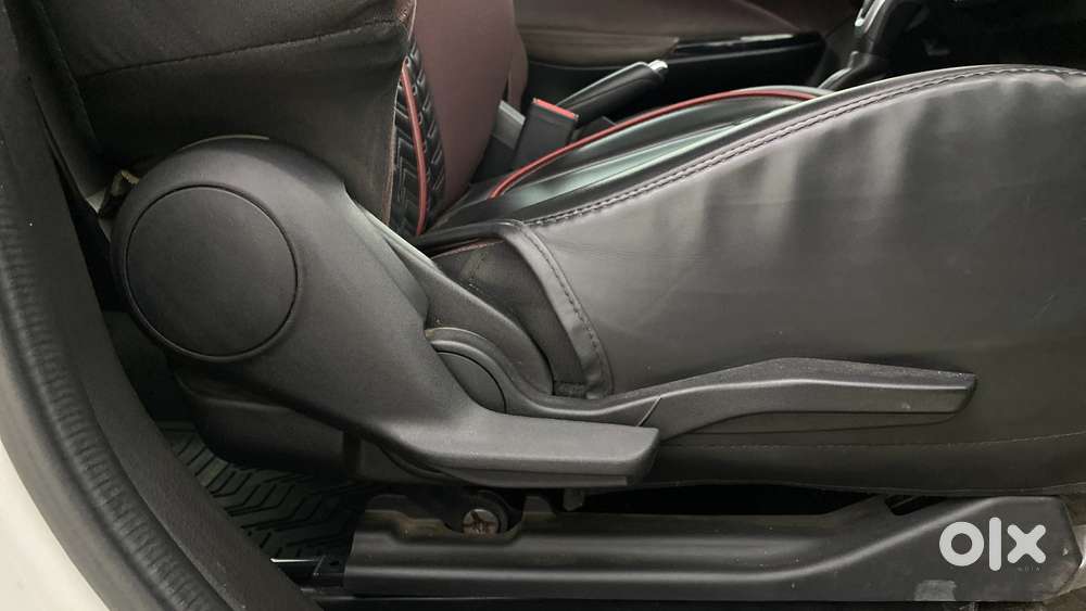 Maruti Suzuki Fronx Alpha 1.0l Turbo 6 At, 2023, Petrol