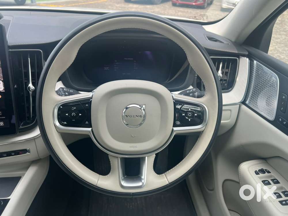 Volvo Xc60 2.0 B5 Ultimate, 2026, Petrol