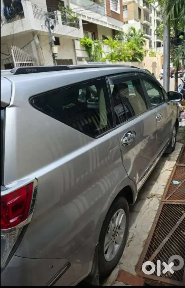 Innova Crysta Mint Fresh Condition