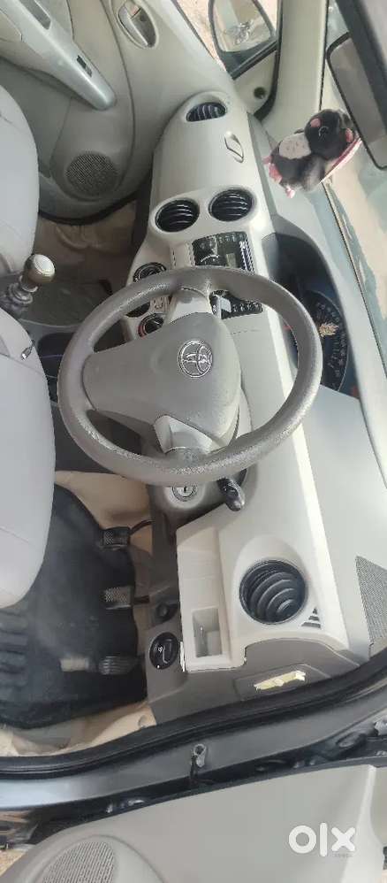 Toyota Etios 2014 Diesel 100000 Km Driven Showroom Record