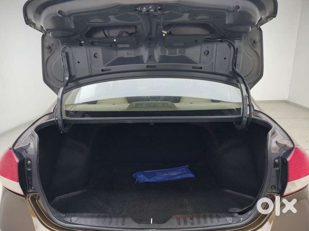 Maruti Suzuki Ciaz 1.5 Delta Shvs Mt, 2016, Diesel