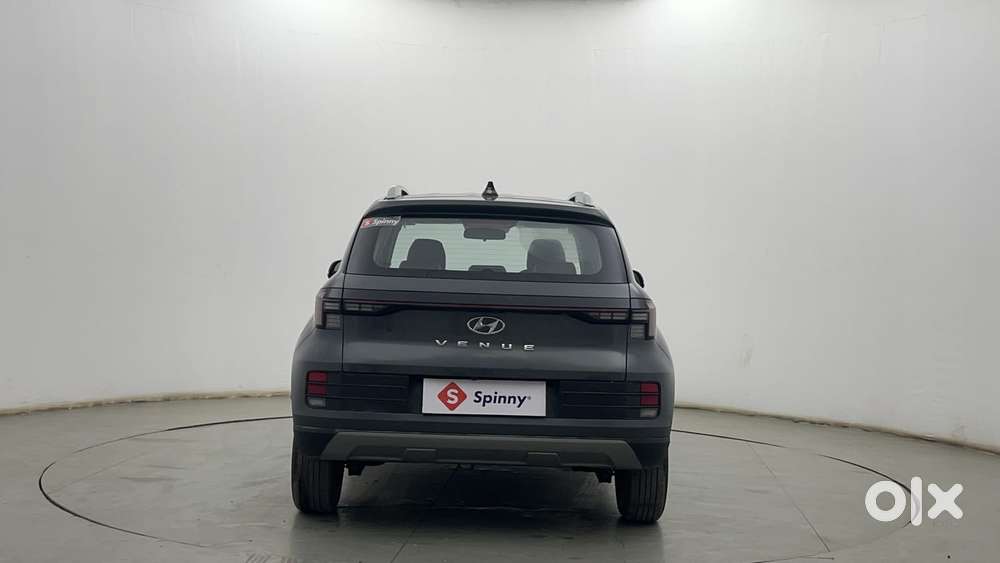 Hyundai Venue 1.2 S (o), 2024, Petrol