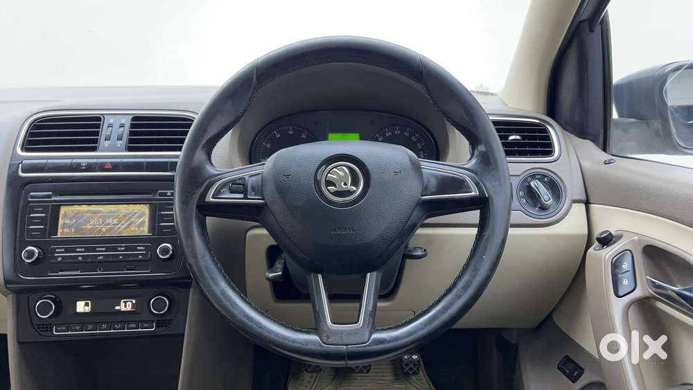 Skoda Rapid 1.6 Mpi Elegance, 2014, Petrol