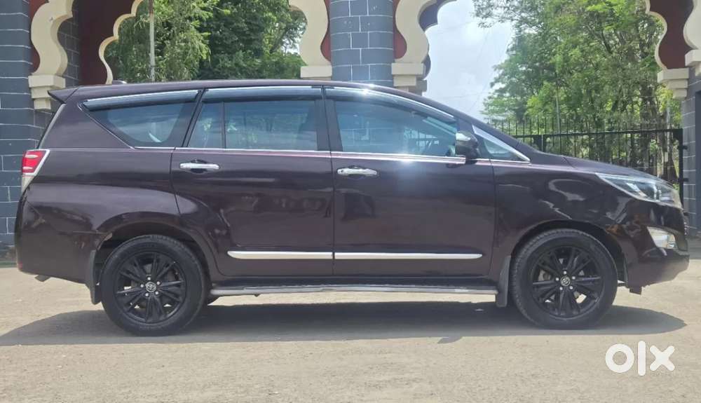 Toyota Innova Crysta 2.8 Zx At 7 Seater, 2018, Diesel