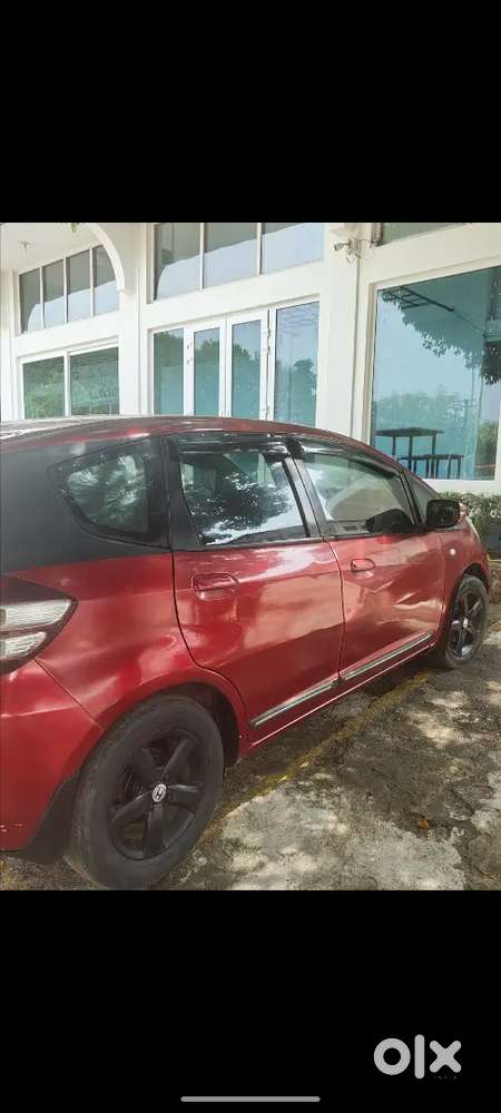 Honda Jazz 2010 Petrol 75000 Km Driven