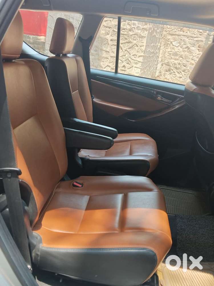 Toyota Innova Crysta