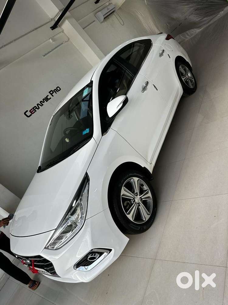Hyundai Verna 1.6