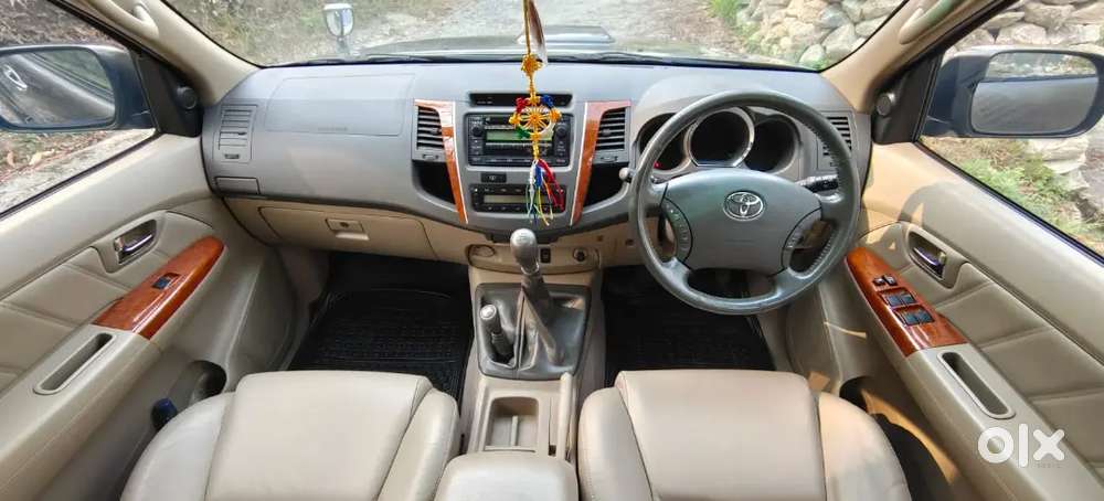 Excellent Condition Less Driven Toyota Fortuner 2010 4x4 For Sale.