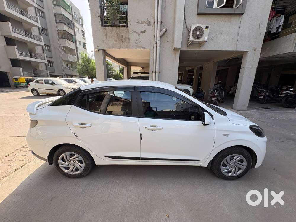 Hyundai Aura 2022 Cng & Hybrids Well Maintained