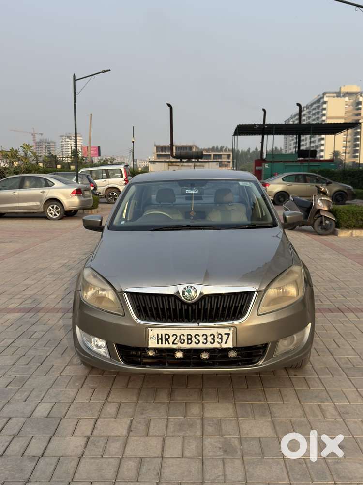 Skoda Rapid Elegance 1.6 Tdi Cr Manual, 2012, Diesel