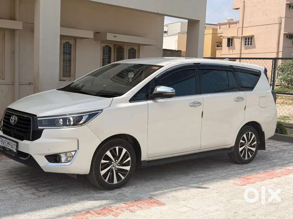 Toyota Innova Crysta 2022 Diesel Well Maintained