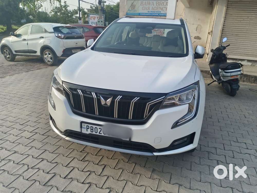 Mahindra Xuv700 2.2 Ax 7 Diesel At Luxury Pack Str Awd, 2022, Diesel
