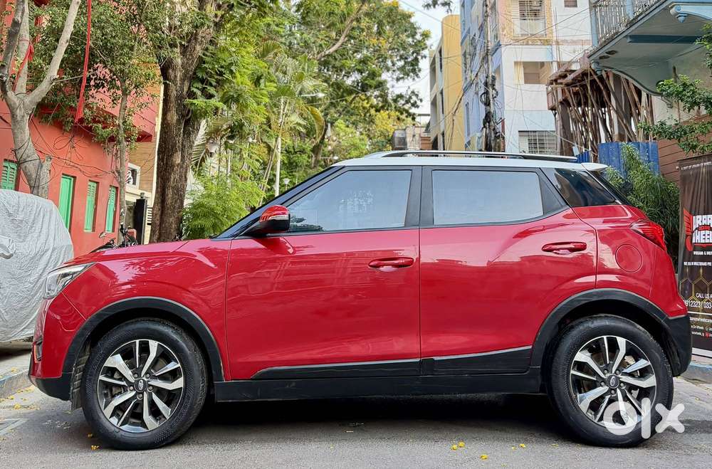 Mahindra Xuv300 W8 Option Dual Tone, 2019, Petrol