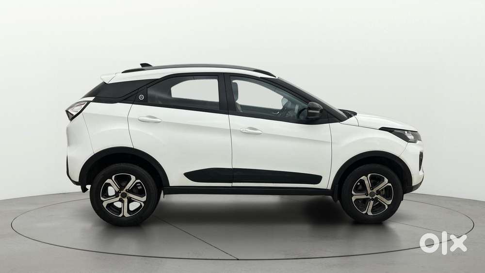 Tata Nexon 1.2 Revotron Xz Plus (s), 2023, Petrol